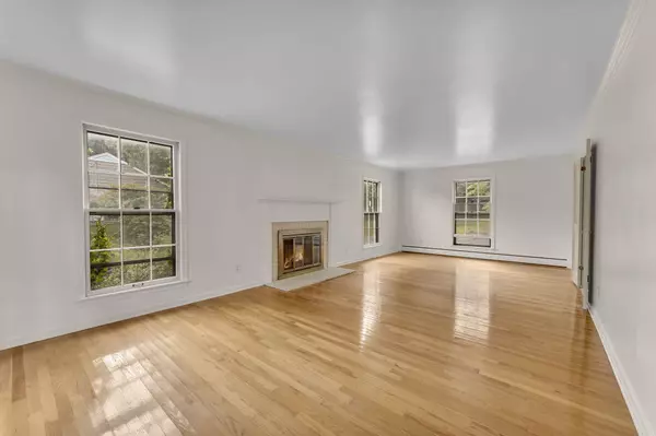 2701 Brookhaven Drive, Portage, MI 49024