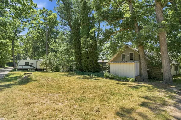 13035 S Englewright Drive, Sand Lake, MI 49343