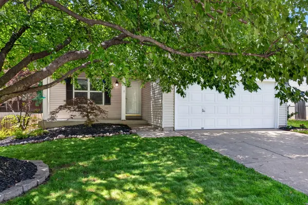 1281 Harvest Ridge Dr, St Charles, MO 63303-5993