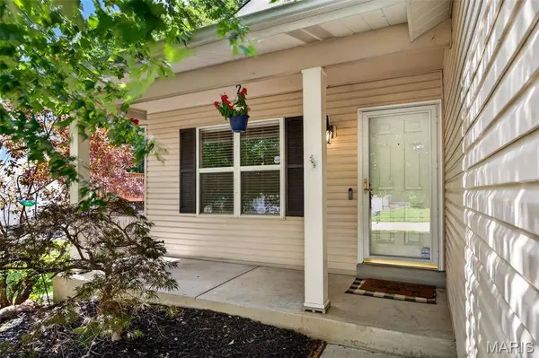 1281 Harvest Ridge DR, St Charles, MO 63303
