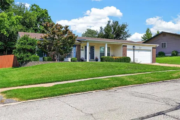 13211 Windygate LN, St Louis, MO 63146