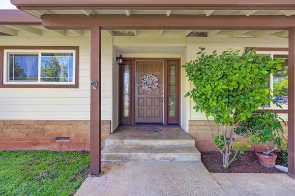 1333 Wesley LN, Auburn, CA 95603