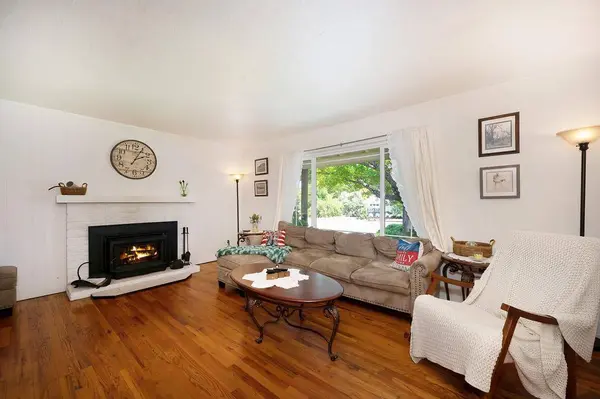 1333 Wesley LN, Auburn, CA 95603