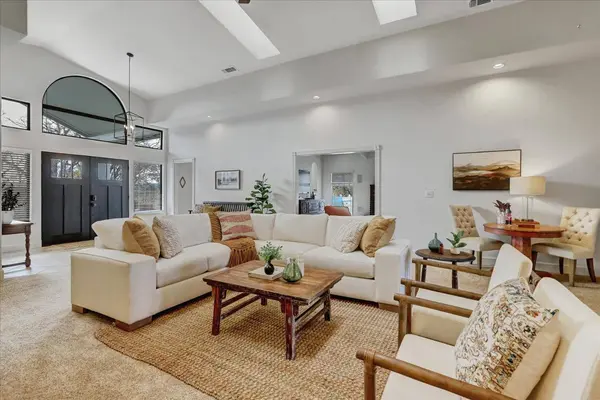 12025 Wanderer RD, Auburn, CA 95602