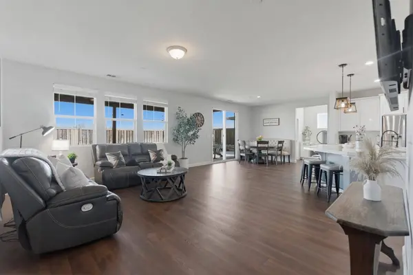 600 Blue Ash CT, Lincoln, CA 95648