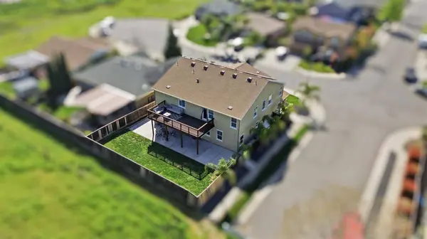 600 Blue Ash CT, Lincoln, CA 95648