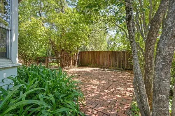 160 Palmyra ST, Auburn, CA 95603
