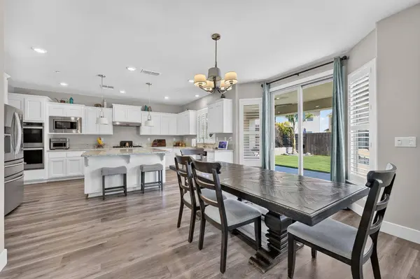 2749 Lincoln Airpark Dr, Lincoln, CA 95648