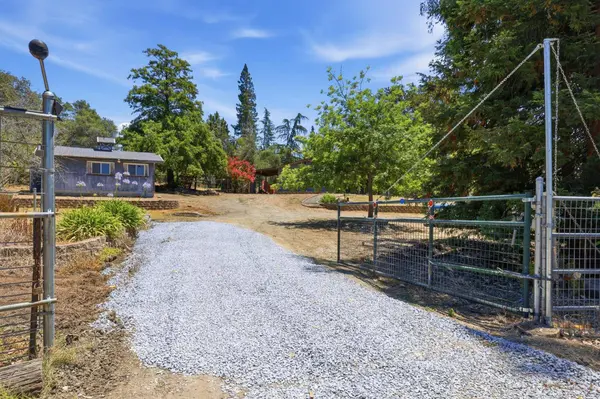 4050 Burnett RD, Lincoln, CA 95648