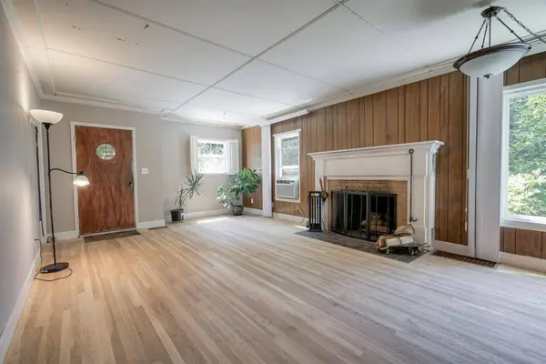 529 Landis CIR