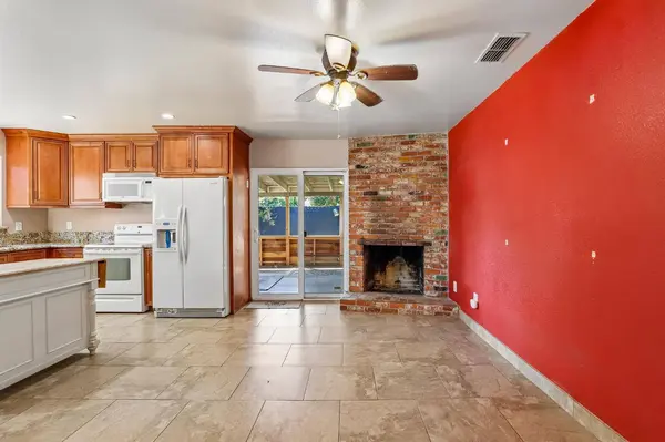 6241 Gena CT, Carmichael, CA 95608