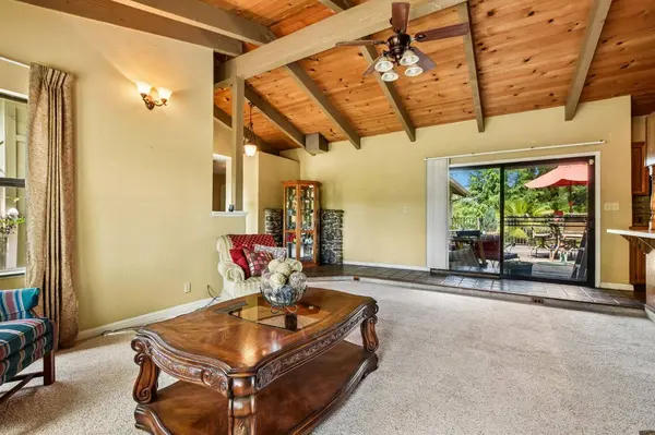 6180 Rustic Hills DR, Rocklin, CA 95677