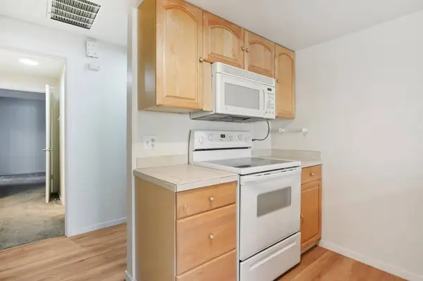 937 Fulton AVE #502, Sacramento, CA 95825