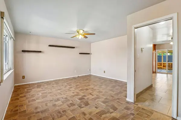 6241 Gena CT, Carmichael, CA 95608