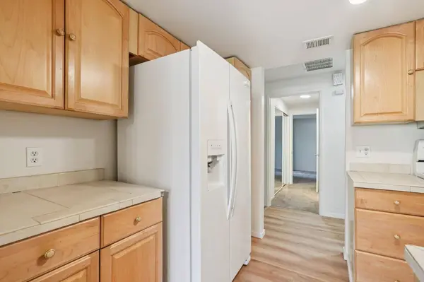 937 Fulton AVE #502, Sacramento, CA 95825