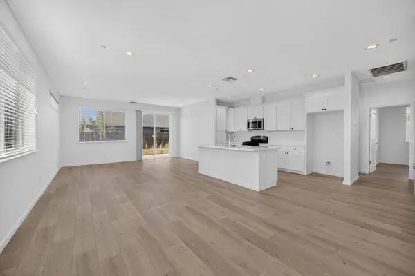 505 Fox Hunt WAY, Rio Linda, CA 95673
