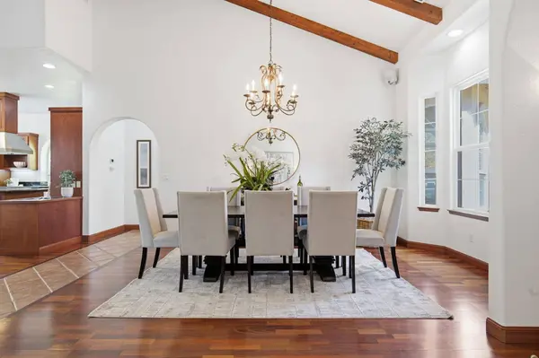 107 Egloff CIR, Folsom, CA 95630