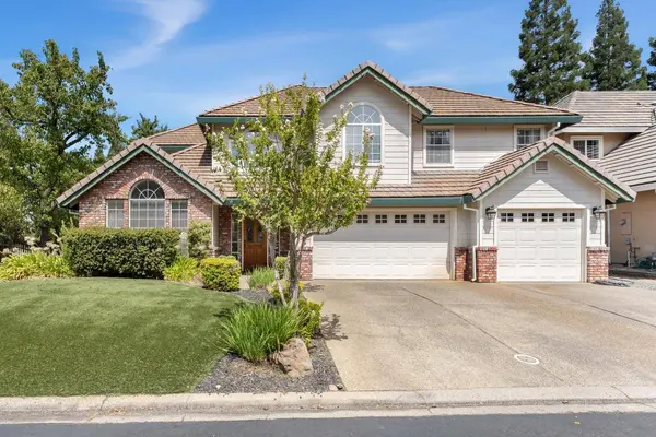 2213 Banbury CIR