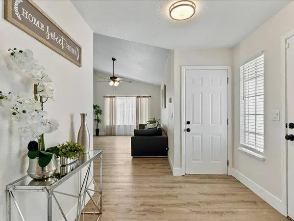 437 Silver Crest CIR, Rio Linda, CA 95673