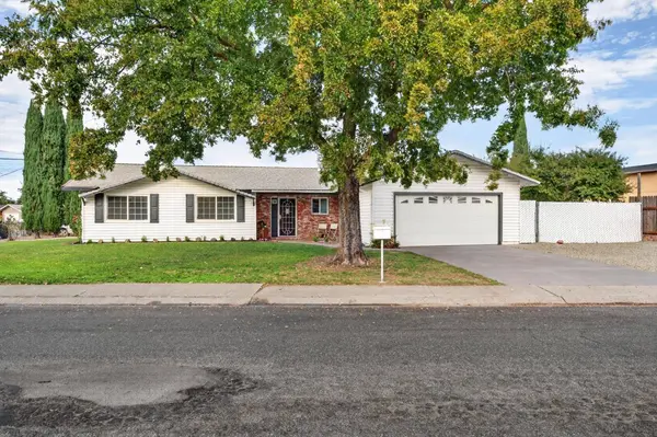 4327 Larson ST, Olivehurst, CA 95961