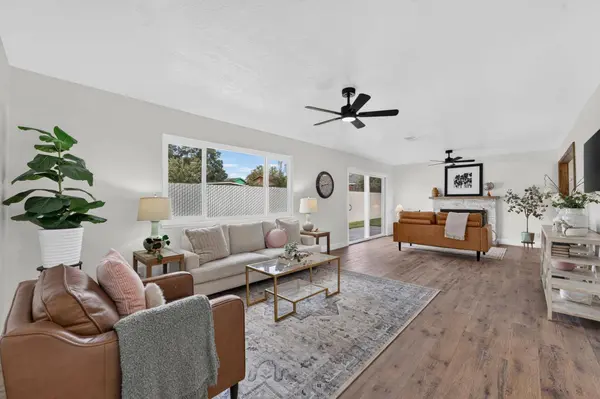 4327 Larson ST, Olivehurst, CA 95961