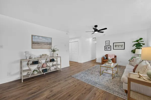 4327 Larson ST, Olivehurst, CA 95961
