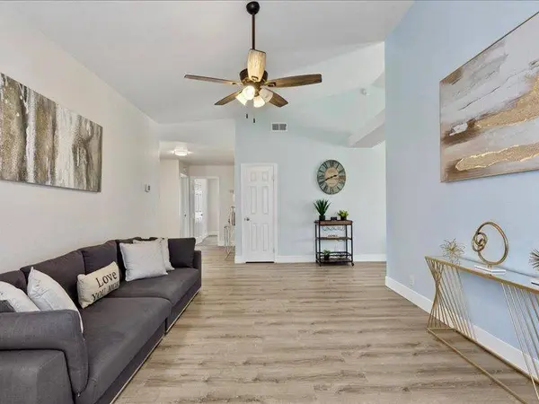 437 Silver Crest CIR, Rio Linda, CA 95673
