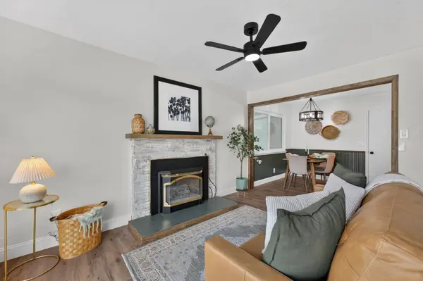 4327 Larson ST, Olivehurst, CA 95961