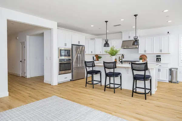 8311 Claret ST, Roseville, CA 95747