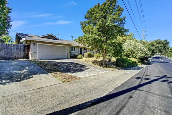 7966 Sunset Ave., Fair Oaks, CA 95628
