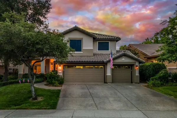 3927 Moraga DR