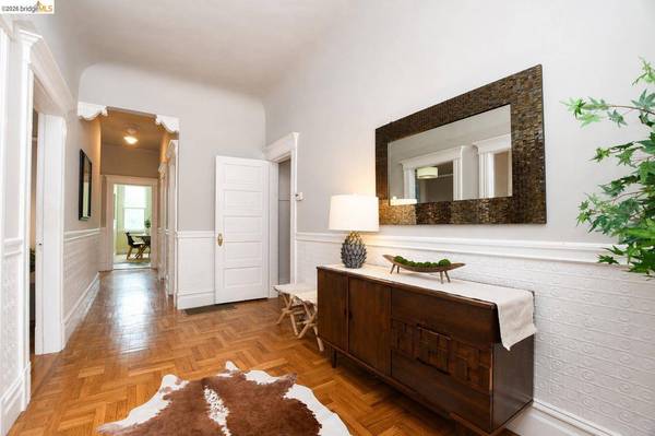 856 York Street, San Francisco, CA 94110