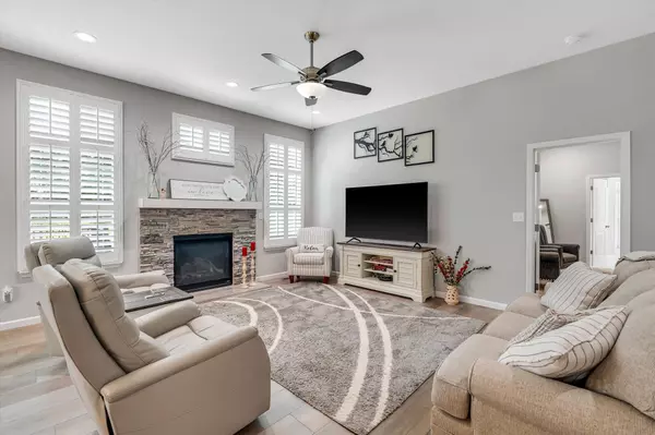 Wentzville, MO 63385-2155,218 W Pine Creek Ct