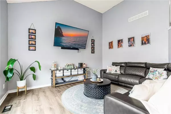 503 N Pine CT, Gardner, KS 66030