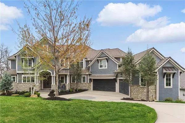 16401 W Loch Lloyd Pkwy, Loch Lloyd, MO 64012