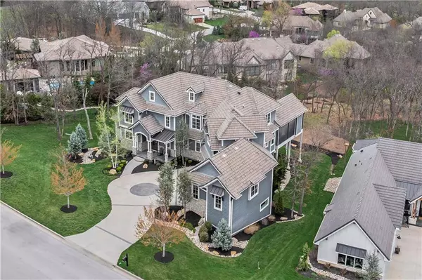 16401 W Loch Lloyd Pkwy, Loch Lloyd, MO 64012