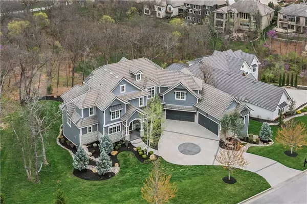 16401 W Loch Lloyd Pkwy, Loch Lloyd, MO 64012