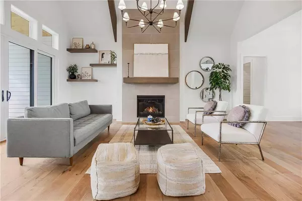 2813 W 175th PL, Overland Park, KS 66085