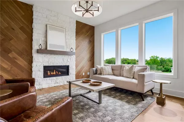 2813 W 175th PL, Overland Park, KS 66085