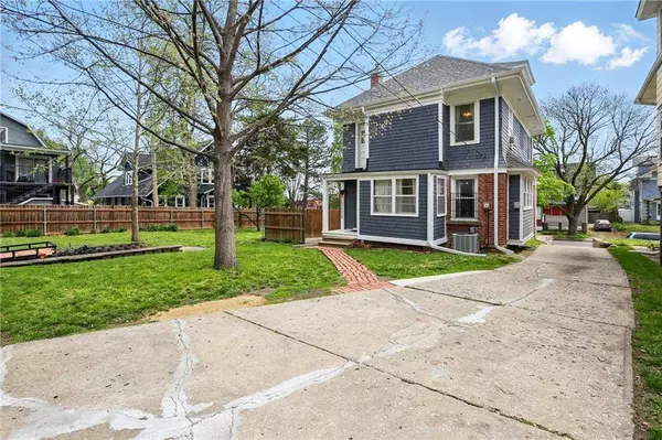 112 S Cypress AVE, Kansas City, MO 64123