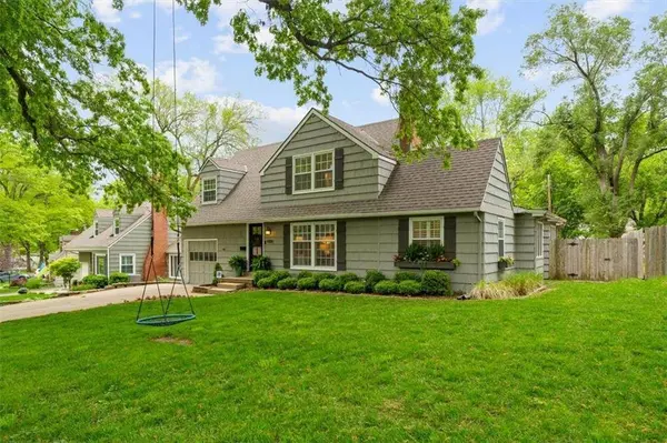 4100 W 74 ST, Prairie Village, KS 66208