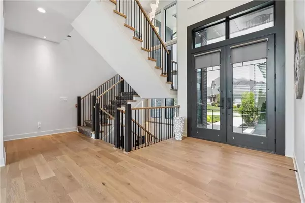 10721 W 142nd ST, Overland Park, KS 66221