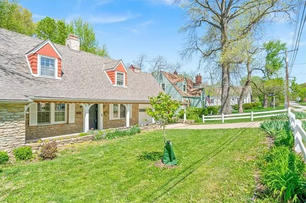 8308 W 61st ST, Merriam, KS 66202