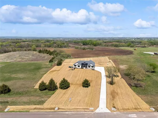 18068 Stillwell RD, Bonner Springs, KS 66012