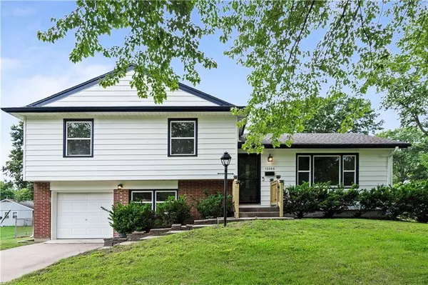 10006 Oakdell ST, Kansas City, MO 64114