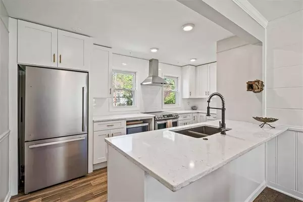 8308 W 61st ST, Merriam, KS 66202