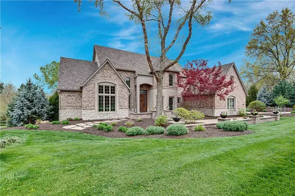 4319 N Mulberry DR, Kansas City, MO 64116