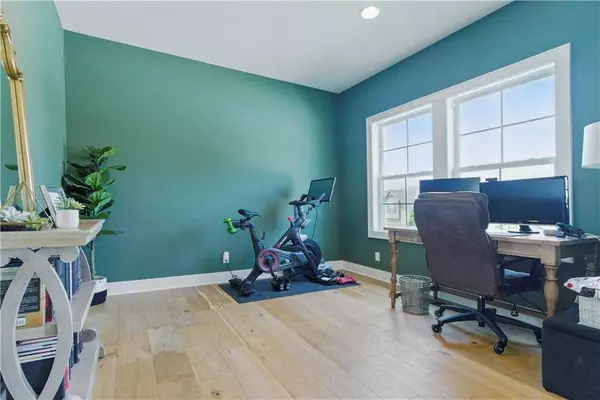 1209 Brunswick LN, Raymore, MO 64083