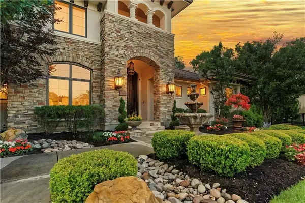 11110 W 146th TER, Overland Park, KS 66221