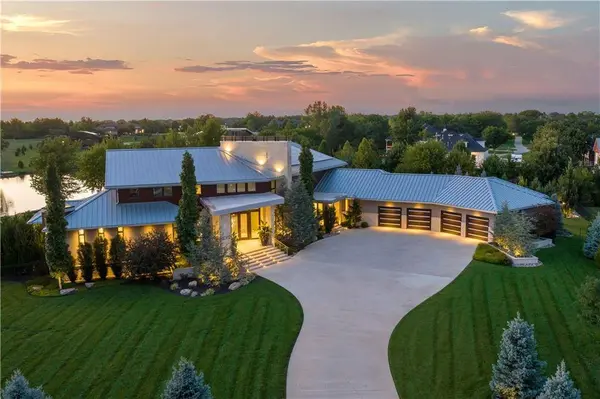 10712 W 165th ST, Overland Park, KS 66221